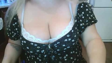 Maria Love online show from 12.17.25