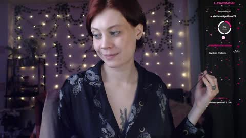 Snapshot of your_corvus chatting on 12.05.24 your_corvus online show from 12.05.24