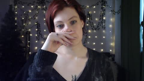 Snapshot of your_corvus chatting on 12.09.24 your_corvus online show from 12.09.24