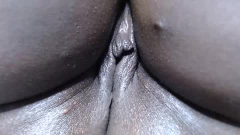 Snapshot of your_dirty_slutt chatting on 03.25.26 your_dirty_slutt online show from 03.25.26