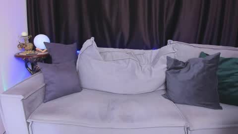 Snapshot of your_eclipse chatting on 10.03.25 Goddess Alana online show from 10.03.25