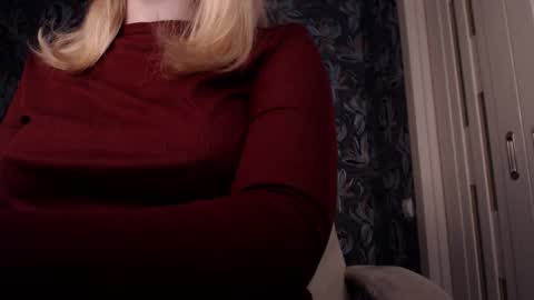 Snapshot of your_freya chatting on 03.06.26 Freya online show from 03.06.26