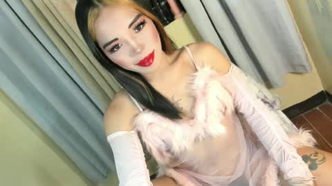 Snapshot of your_girl_yeka chatting on 07.02.26 your_girl_yeka online show from 07.02.26