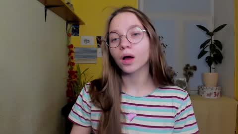 Leslie online show from 12.26.24