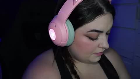 Your Lexi rose  online show from 09.22.25
