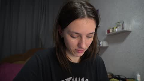 Snapshot of your_little_flexible_girl chatting on 02.01.25 Meri online show from 02.01.25