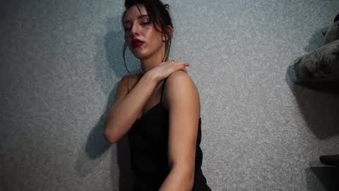 Snapshot of your_little_flexible_girl chatting on 03.05.25 Meri online show from 03.05.25