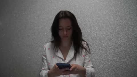 Snapshot of your_little_flexible_girl chatting on 03.12.25 Meri online show from 03.12.25