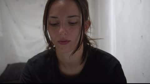 Snapshot of your_little_flexible_girl chatting on 09.12.25 Meri online show from 09.12.25