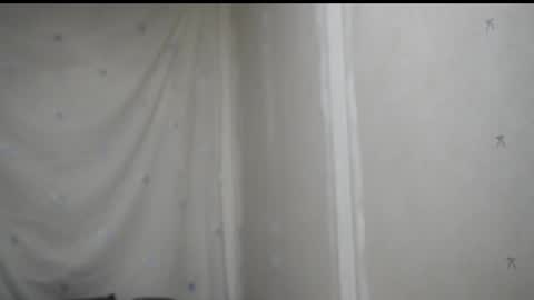 Snapshot of your_little_flexible_girl chatting on 10.11.25 Meri online show from 10.11.25