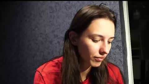 Snapshot of your_little_flexible_girl chatting on 10.30.25 Meri online show from 10.30.25