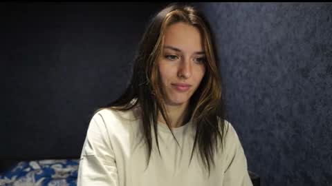 Snapshot of your_little_flexible_girl chatting on 11.09.25 Meri online show from 11.09.25