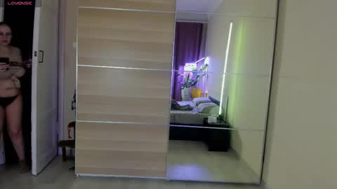 Snapshot of your_pennyy_ chatting on 03.04.26 Pennyy online show from 03.04.26