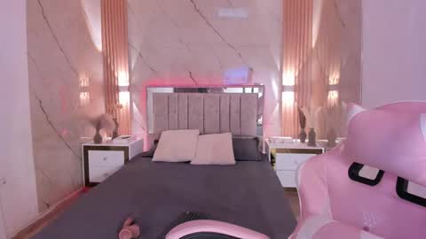Snapshot of your_perverse_whore chatting on 03.28.26 Salome online show from 03.28.26