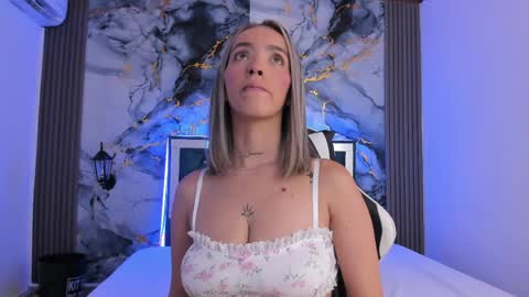 Snapshot of your_perverse_whore chatting on 04.09.26 Salome online show from 04.09.26
