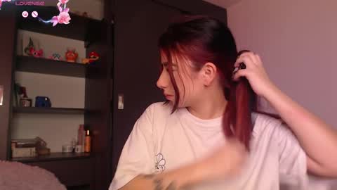 Snapshot of your_rosalie chatting on 09.25.25 your_rosalie online show from 09.25.25