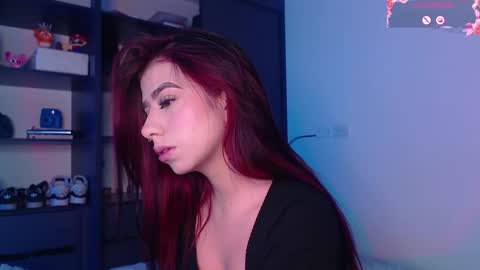 Snapshot of your_rosalie chatting on 11.12.25 your_rosalie online show from 11.12.25