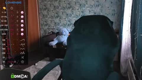 Molly online show from 02.20.25