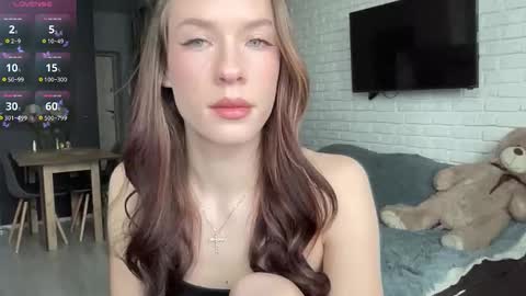 Snapshot of your_sweet_angel_ chatting on 02.17.26 Mia online show from 02.17.26