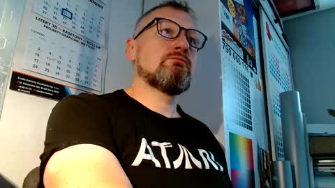 Snapshot of your_tipie chatting on 10.16.25 your_tipie online show from 10.16.25