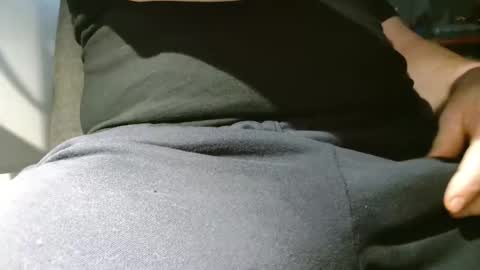 Snapshot of your_tipie chatting on 11.10.25 your_tipie online show from 11.10.25