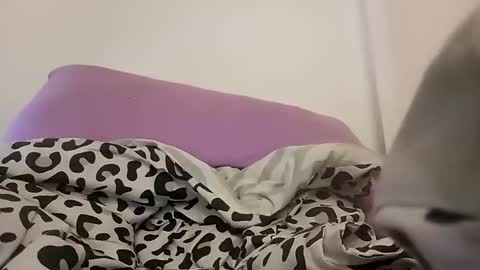 Snapshot of yourbestfantasie chatting on 09.28.25 yourbestfantasie online show from 09.28.25