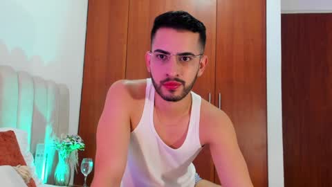 YOURBOYNEXTDOOR online show from 01.02.25