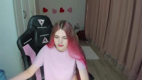 Snapshot of yourcassidy chatting on 04.16.26 Cassie online show from 04.16.26