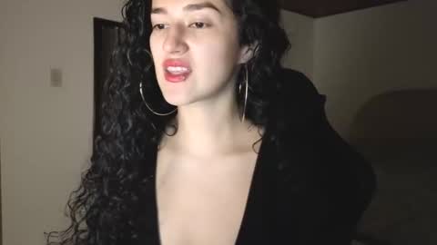 yourdreamgirl2025 online show from 04.28.26