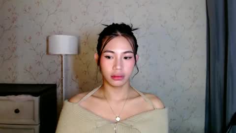 Snapshot of yourdreamgirlgwen chatting on 05.24.26 GWENI online show from 05.24.26