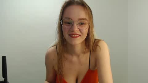 Snapshot of yourdreamray chatting on 06.27.26 Lana online show from 06.27.26