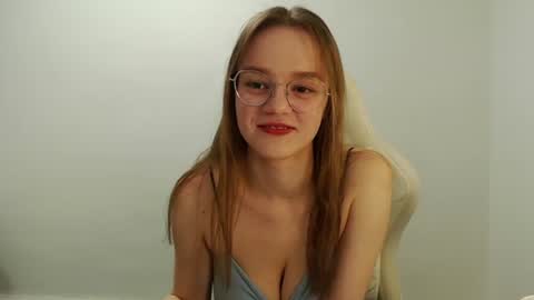 Snapshot of yourdreamray chatting on 07.04.26 Lana online show from 07.04.26