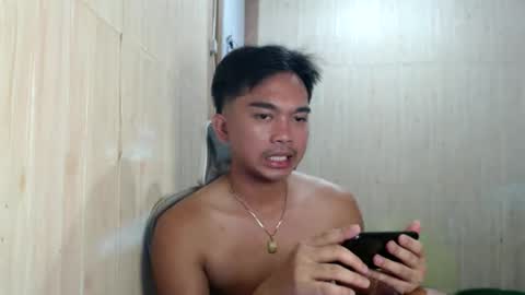 Snapshot of yourfantasyboyjr chatting on 11.20.25 i am your dream boy JR online show from 11.20.25