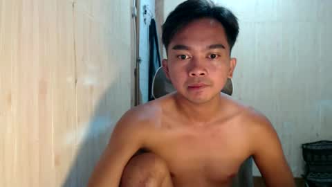 Snapshot of yourfantasyboyjr chatting on 11.27.25 i am your dream boy JR online show from 11.27.25