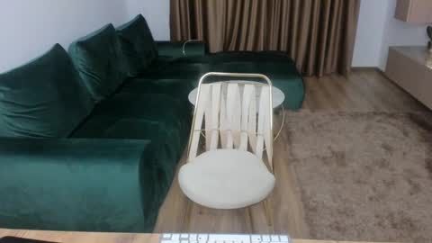 Evelline online show from 02.28.25