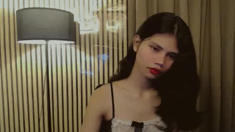 Vivian online show from 11.03.25