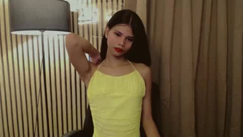 Vivian online show from 11.08.25