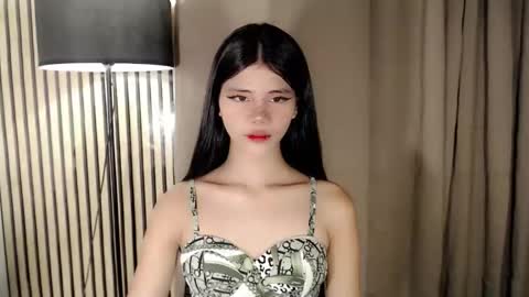 Vivian online show from 12.17.25