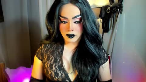  not into STINGY and CHEAP people online show from 12.18.25