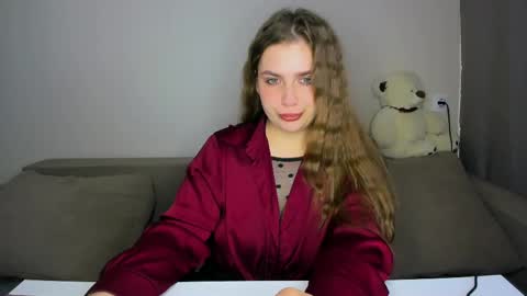 Snapshot of yourgem__ chatting on 04.22.26 yourgem__ online show from 04.22.26