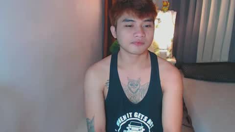 Snapshot of yourhandsome_hunk chatting on 12.17.24 Paul online show from 12.17.24