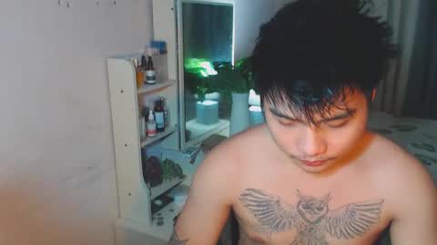 Snapshot of yourhandsome_hunk chatting on 05.22.26 Paul online show from 05.22.26