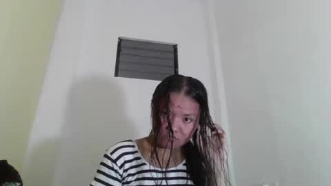 Snapshot of yourhot_keshaxx chatting on 12.12.24 kesh online show from 12.12.24