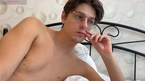 Chris online show from 02.06.25