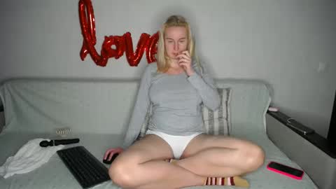 Iamyourdream online show from 03.04.25