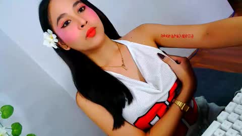 Snapshot of yourhumiliationgirl chatting on 11.12.25 yourhumiliationgirl online show from 11.12.25