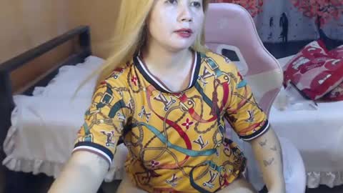 Snapshot of yourlenda chatting on 06.12.26 Glenda online show from 06.12.26