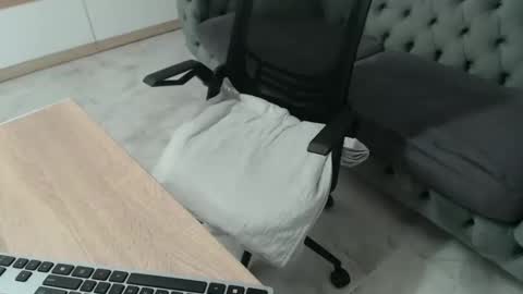 yourlilsin online show from 03.19.26