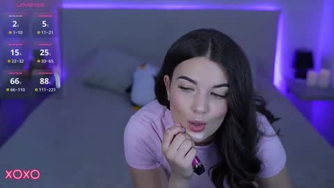 L O L A online show from 09.11.25