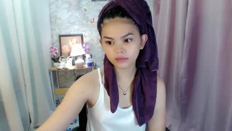 your lovely Dina online show from 12.15.25